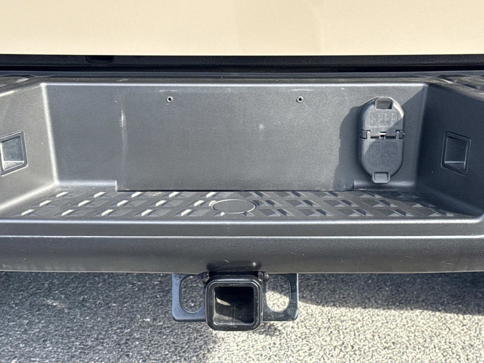 Used 2024 Nissan Titan PRO-4X w/ Pro-4x Utility Package image 22