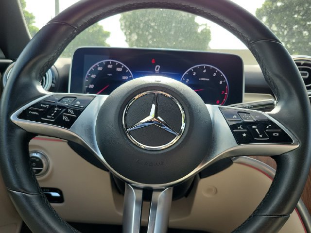 Used 2023 Mercedes-Benz C 300 Sedan image 22