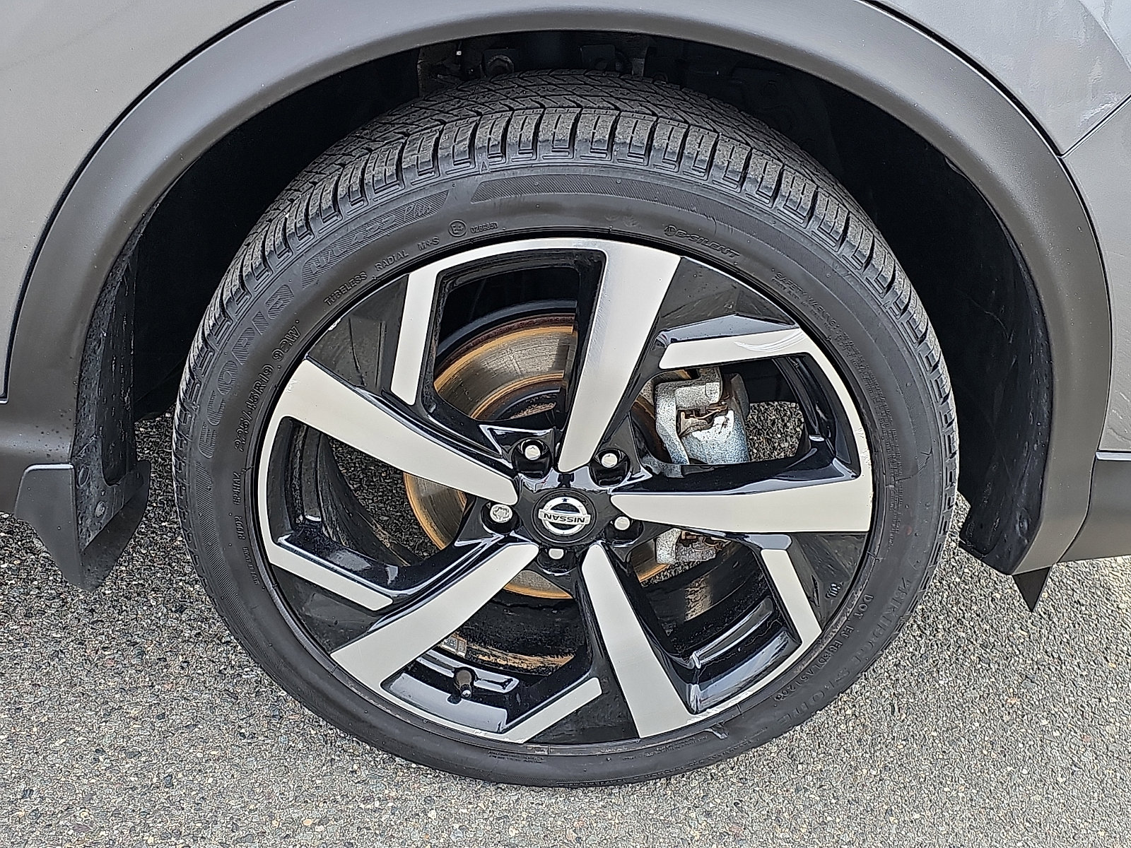 Used 2021 Nissan Rogue Sport SL w/ Premium Package image 8