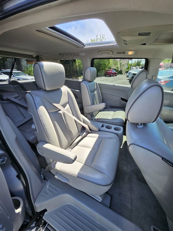Used 2012 Nissan Quest LE w/ Tow Pkg FWD image 21