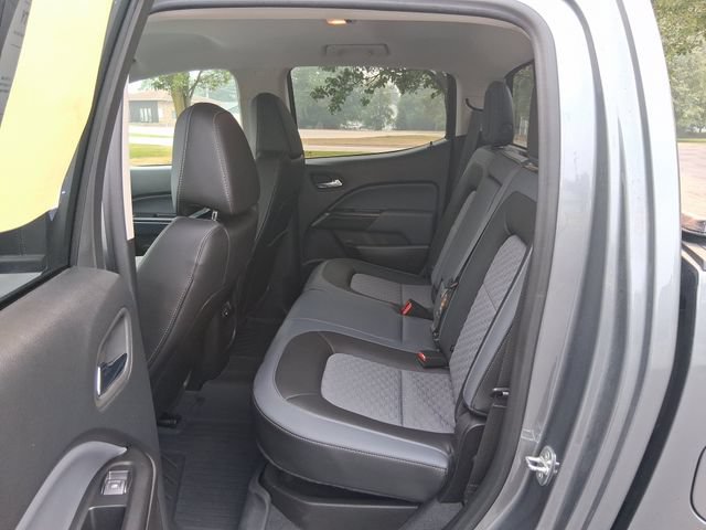Used 2022 Chevrolet Colorado Z71 AWD/4WD image 17
