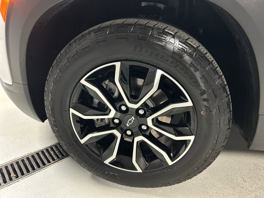 Used 2024 Chevrolet TrailBlazer ACTIV w/ Driver Confidence Package image 9