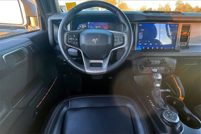 Used 2024 Ford Bronco Badlands image 8