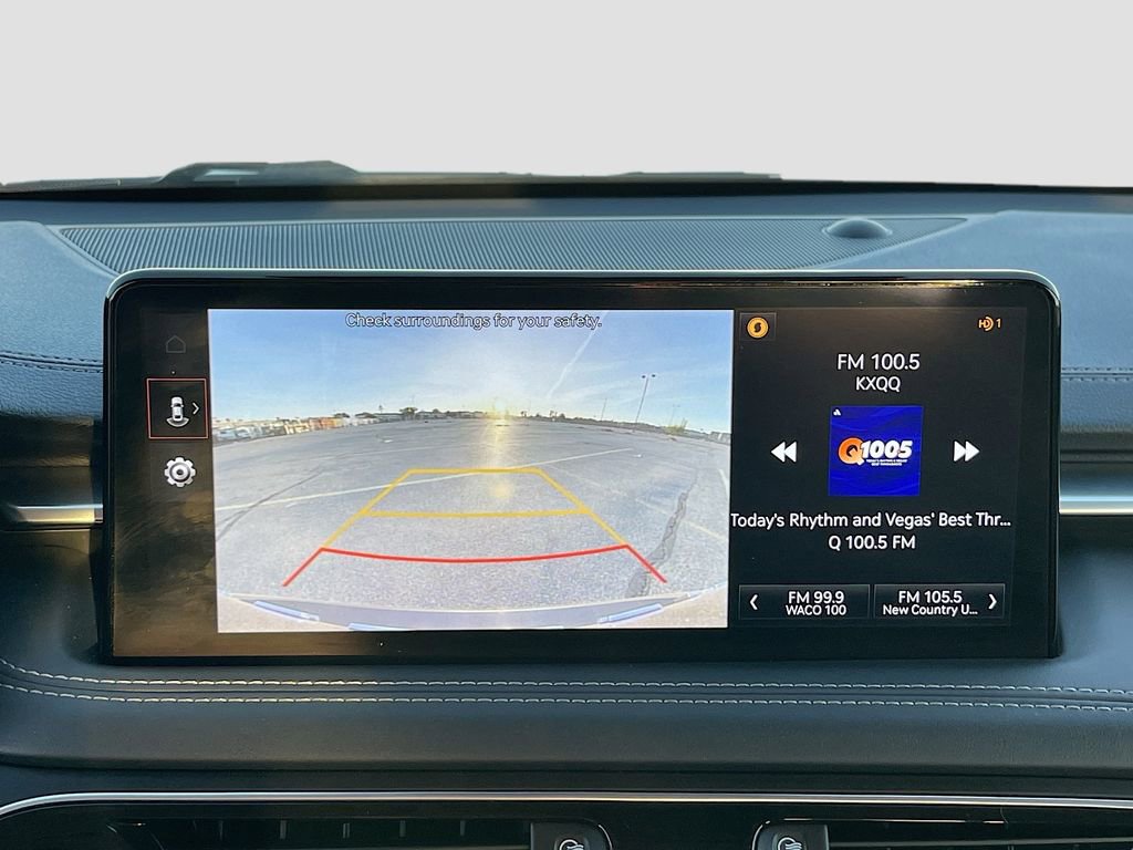 Used 2022 Genesis G70 3.3T image 14