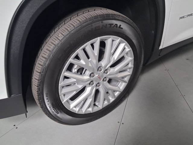 Certified 2026 GMC Acadia Elevation w/ Elevation Premium Package AWD/4WD image 9