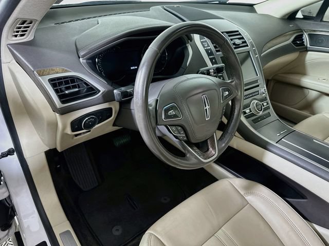 Used 2017 Lincoln MKZ Select w/ Select Plus Package AWD/4WD image 11