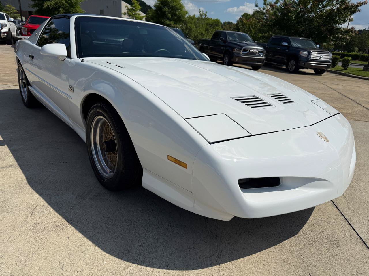Used 1991 Pontiac Firebird Trans Am RWD image 7