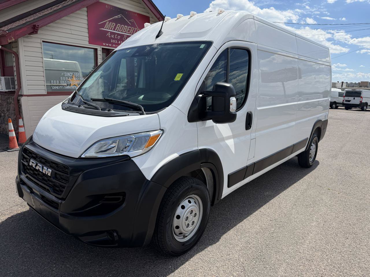 Used 2023 RAM ProMaster 2500 FWD image 4
