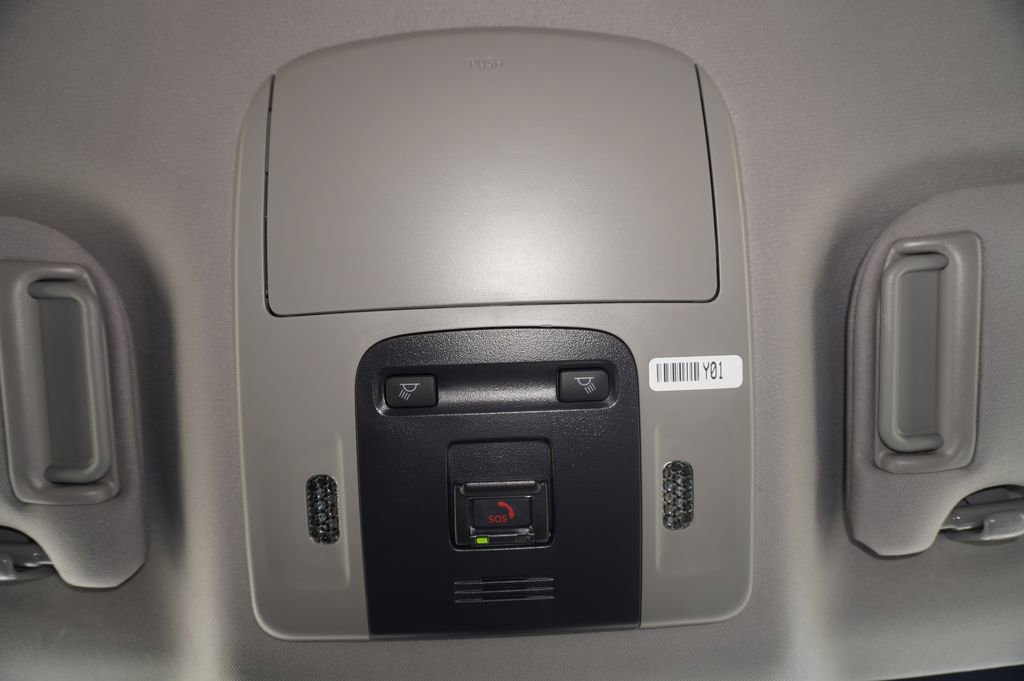 Certified 2024 Toyota Camry SE FWD image 19