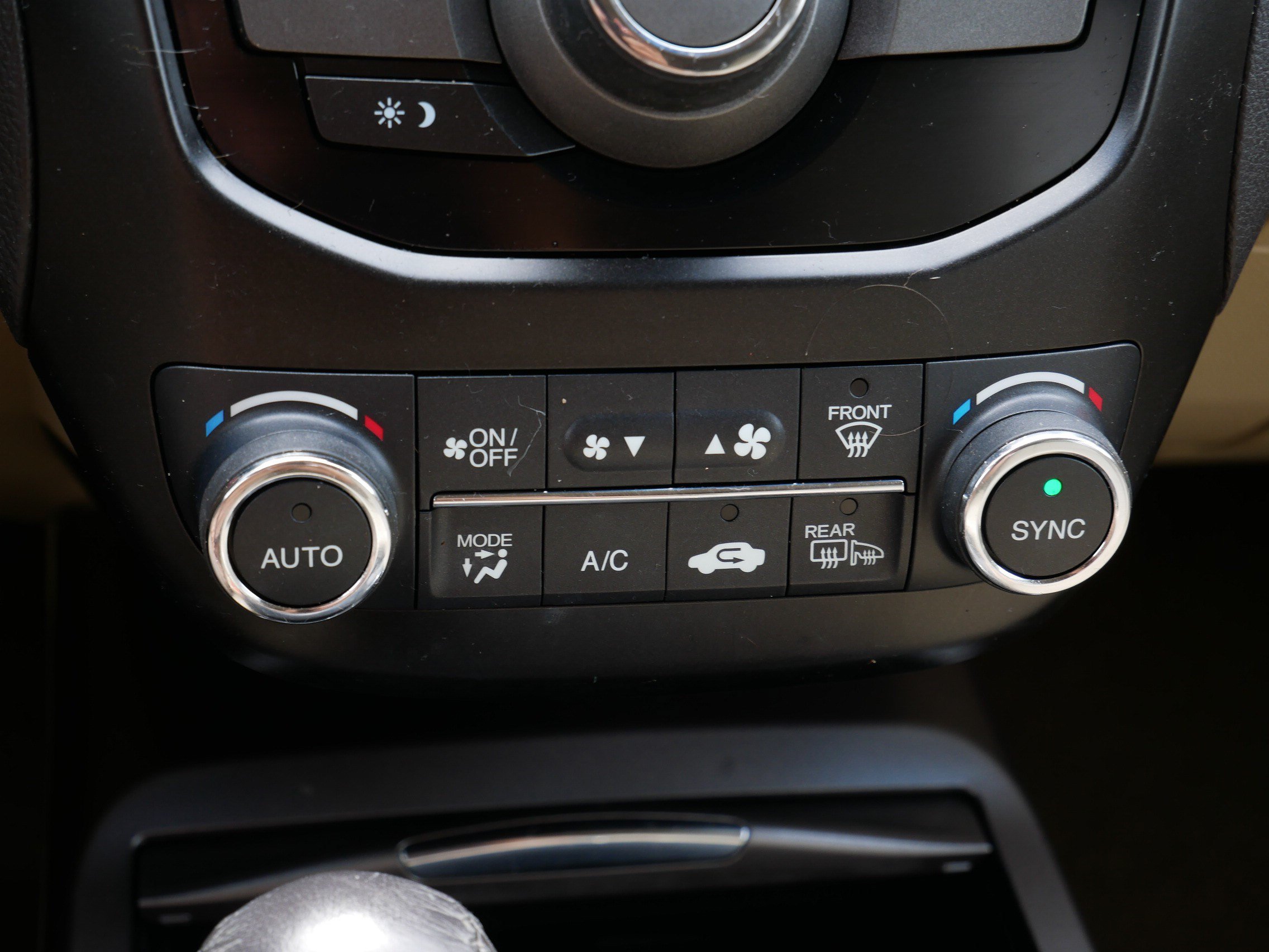 Used 2015 Acura RDX AWD image 23