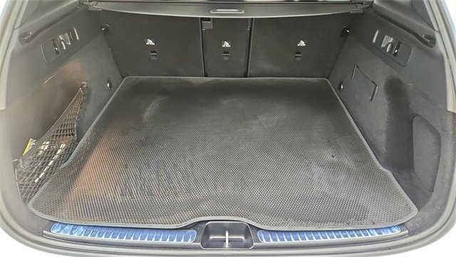 Used 2024 Mercedes-Benz GLC 300 4MATIC w/ AMG Line image 15