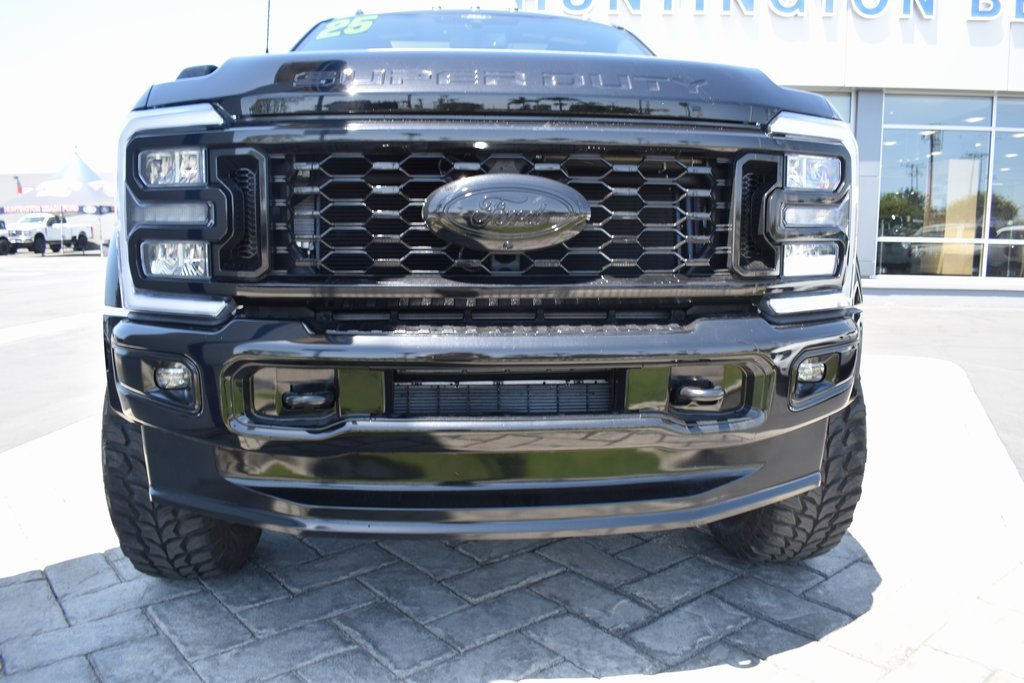 Used 2025 Ford F450 Lariat w/ FX4 Off-Road Package image 41