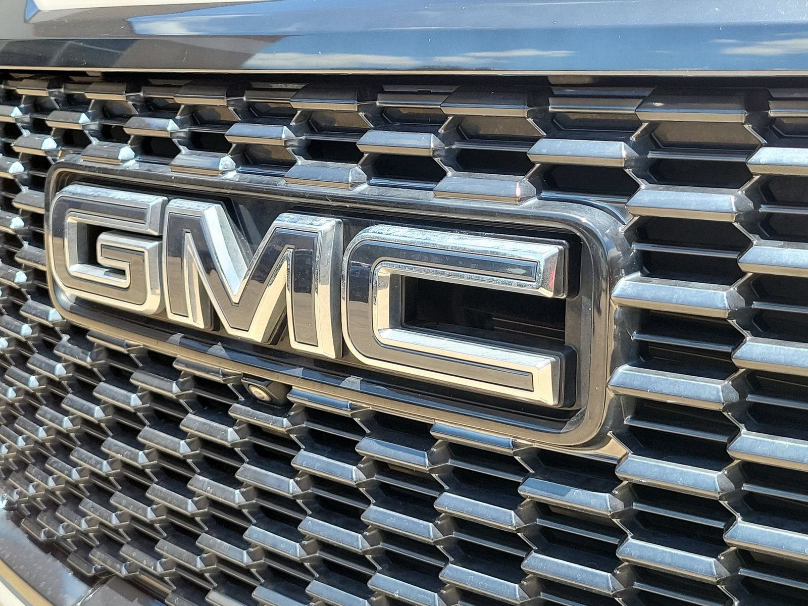 Used 2024 GMC Yukon Denali Ultimate AWD/4WD image 31