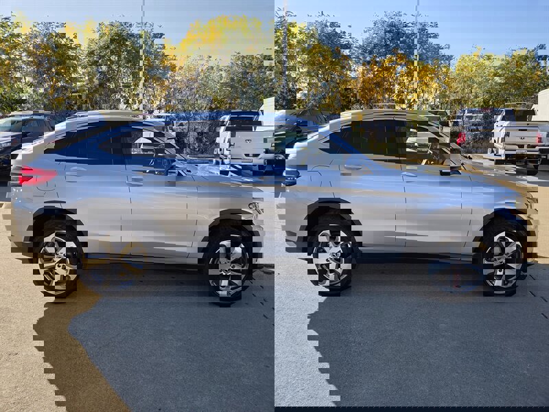 Used 2018 Mercedes-Benz GLC 300 4MATIC Coupe w/ Premium Package image 2