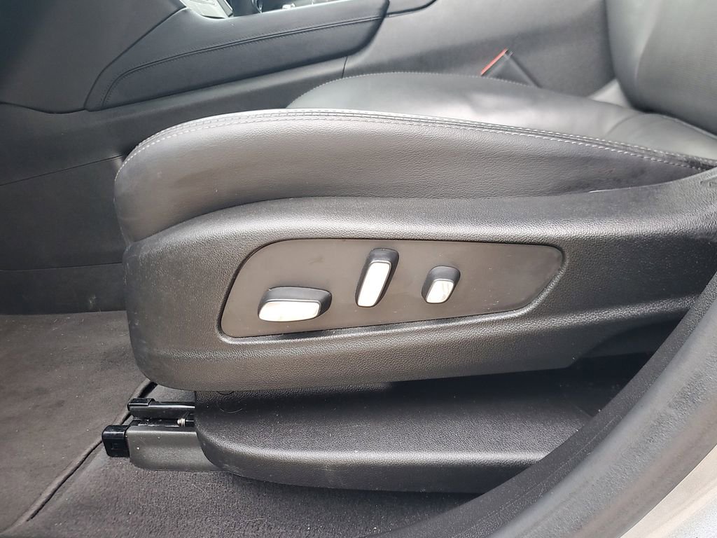 Used 2024 Cadillac XT5 Premium Luxury image 14