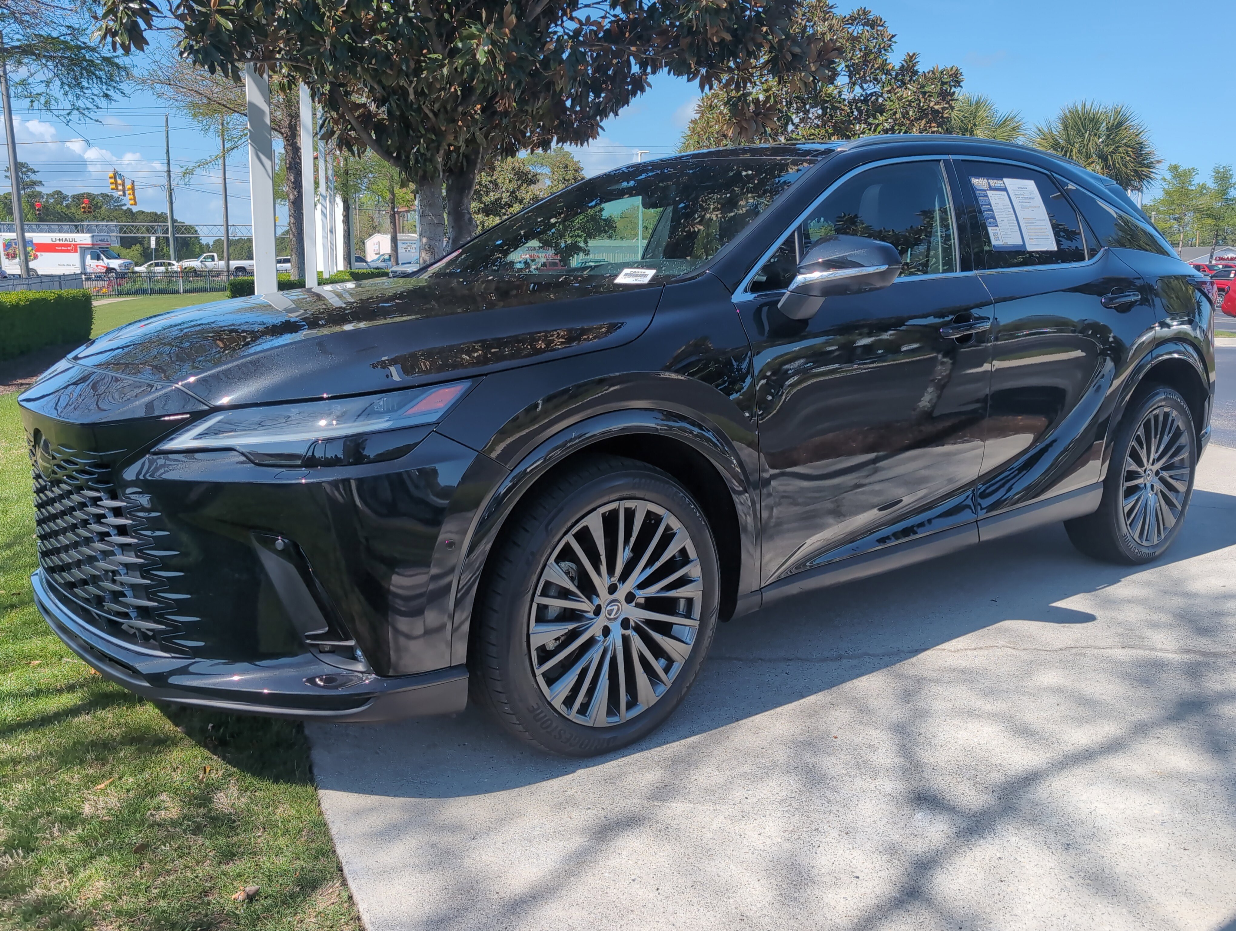 Used 2023 Lexus RX 350 FWD w/ Cold Area Package image 5