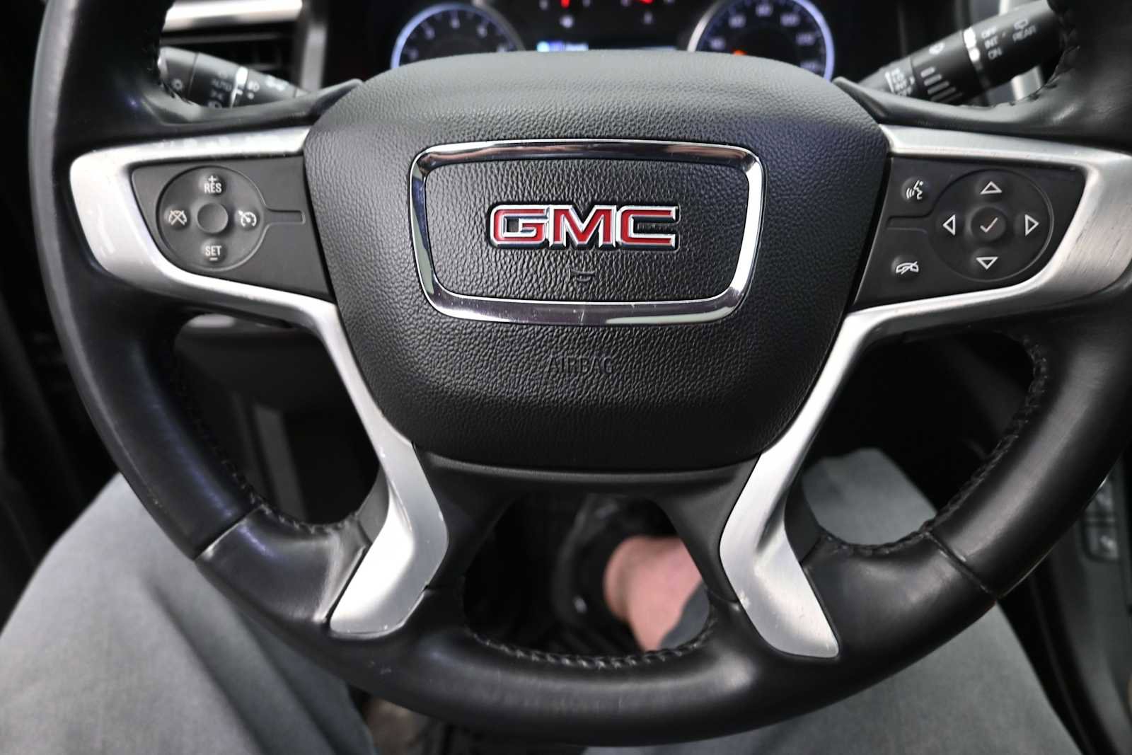 Used 2017 GMC Acadia SLE AWD/4WD image 31