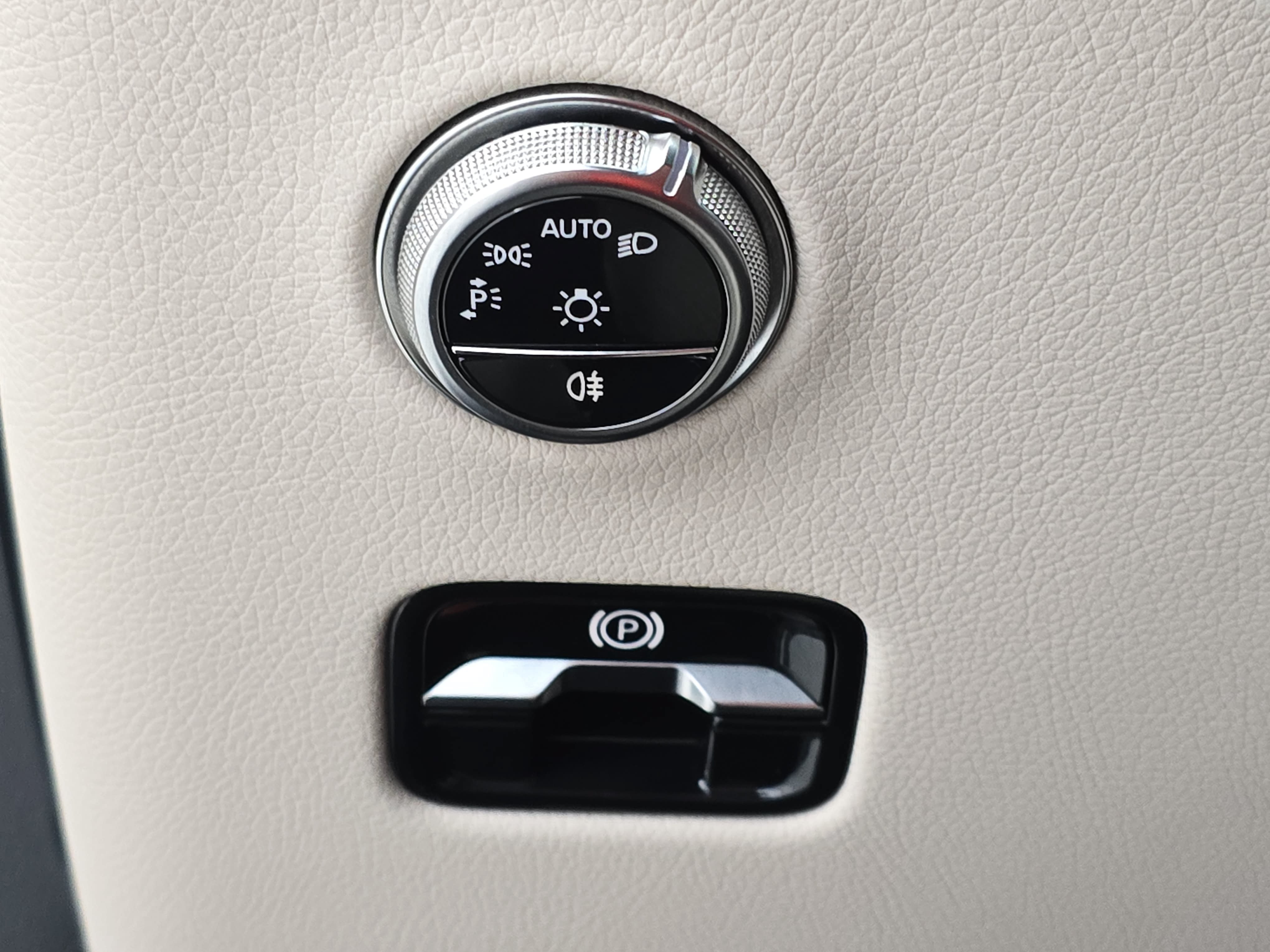 Certified 2026 Mercedes-Benz GLC 300 image 26