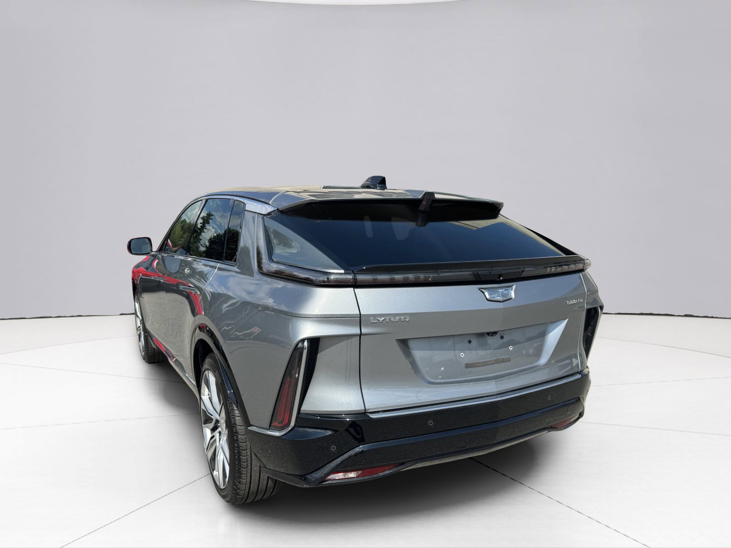 Used 2024 Cadillac Lyriq Luxury w/ LPO, Floor Liner Package image 3