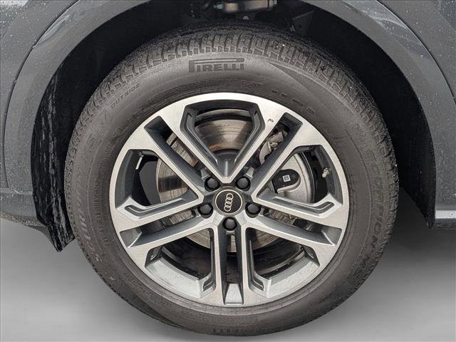 Certified 2025 Audi Q5 Premium w/ Convenience Package image 22