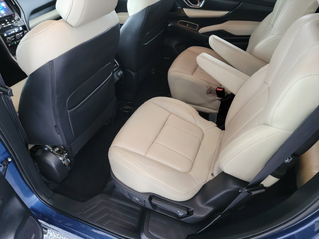 Used 2021 Subaru Ascent Limited w/ Technology Package AWD/4WD image 12
