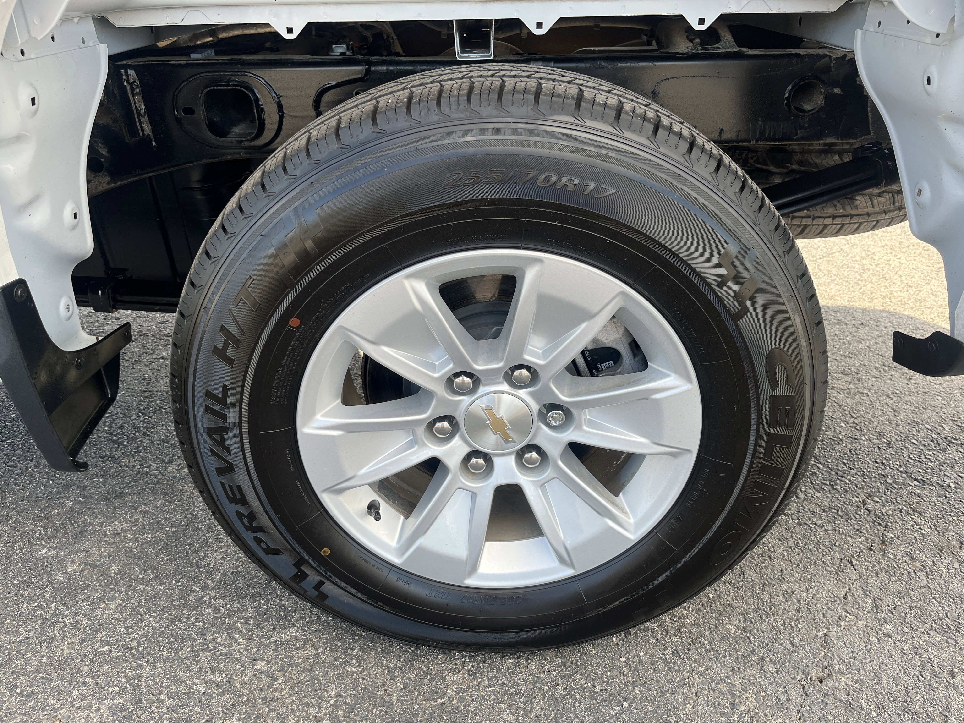 Used 2025 Chevrolet Silverado 1500 LT image 8