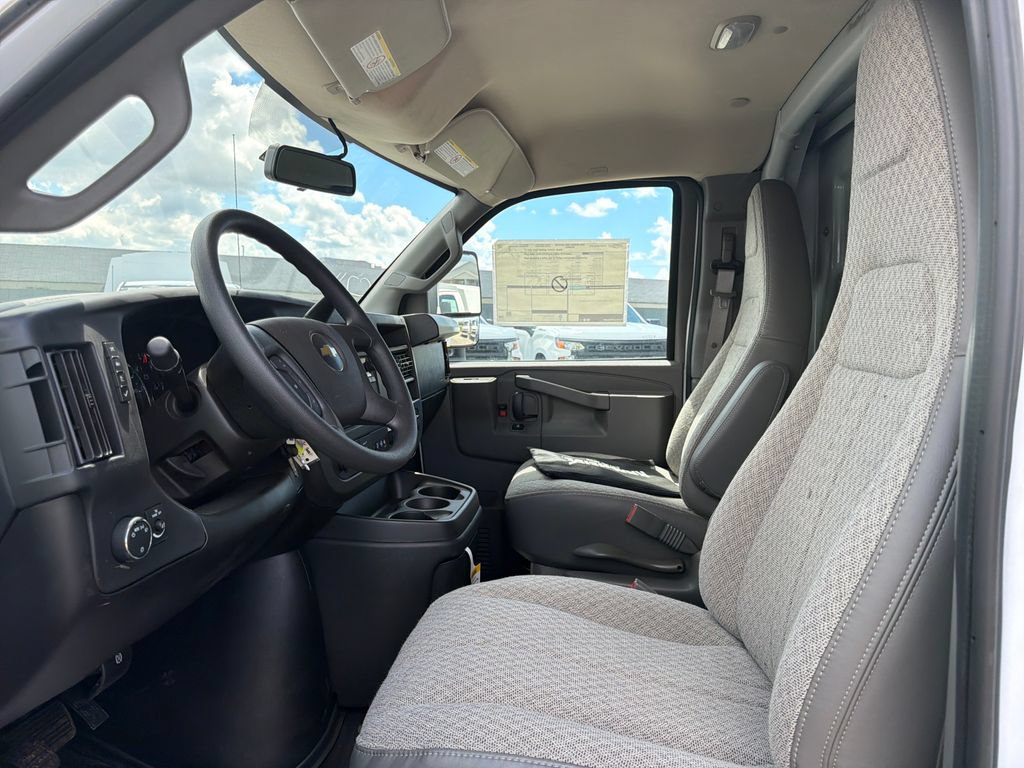 New 2025 Chevrolet Express 3500 w/ Power Convenience Package RWD image 20