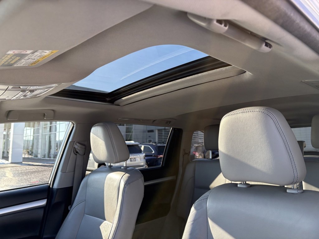 Used 2017 Toyota Highlander XLE image 23