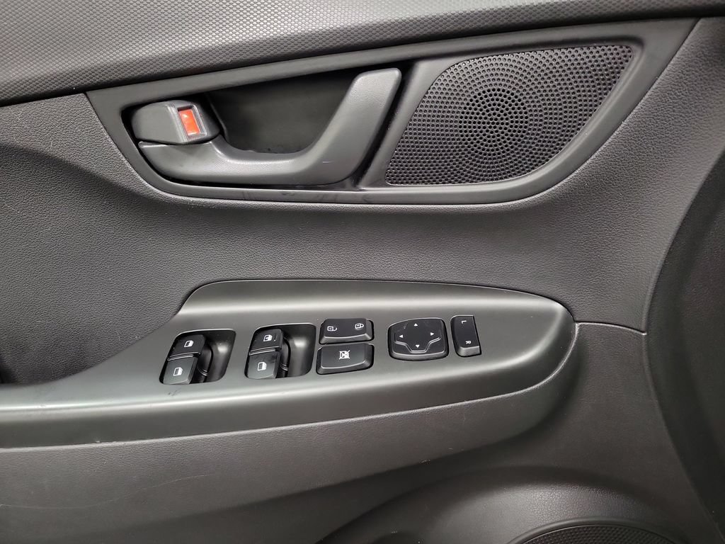 Used 2022 Hyundai Kona SE AWD/4WD image 19