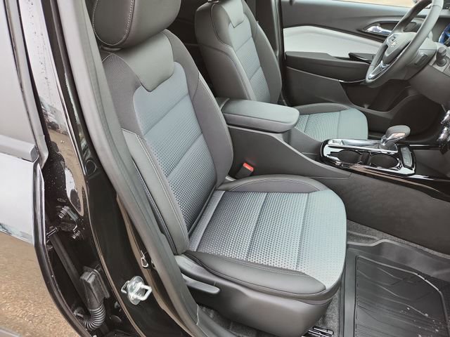 Used 2026 Chevrolet Trax LT w/ Driver Confidence Package image 25