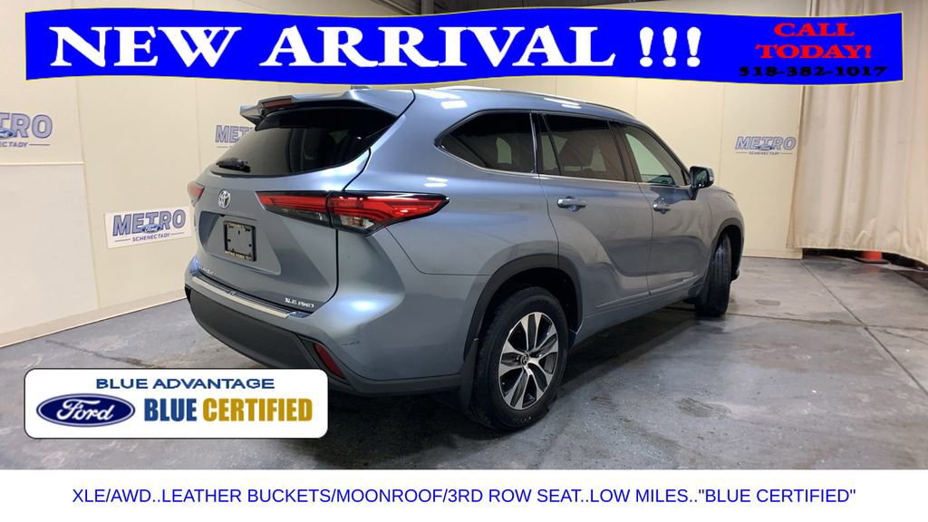 Used 2020 Toyota Highlander XLE image 3