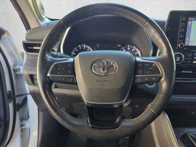 Used 2021 Toyota Highlander Limited FWD image 13