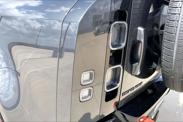 Used 2022 Land Rover Defender 110 X image 34