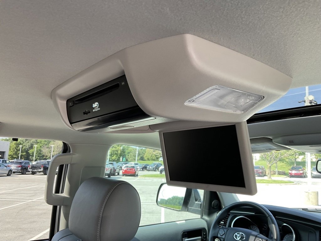 Used 2019 Toyota Sequoia Limited w/ Safety & Convenience Package image 23