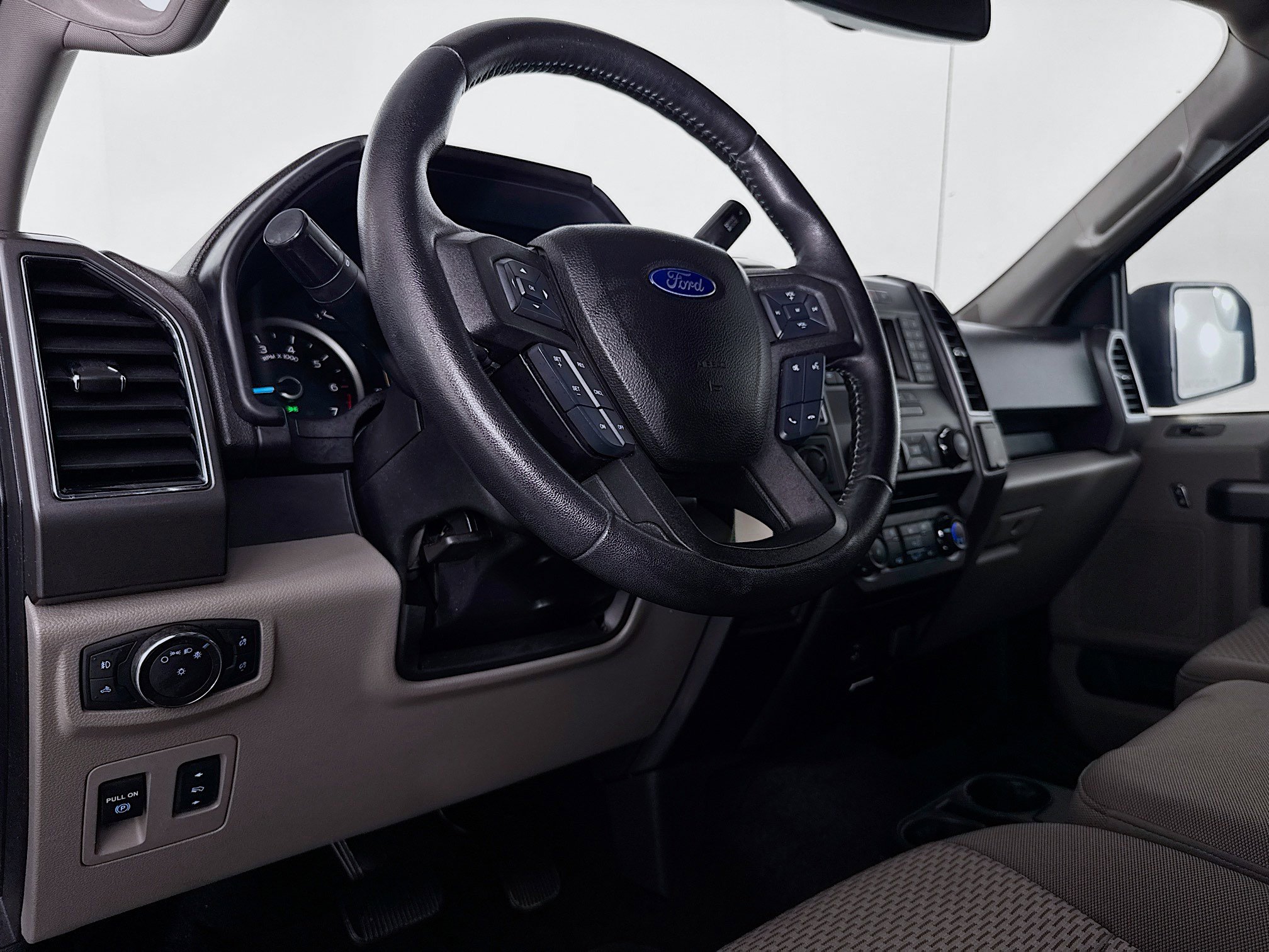 Used 2018 Ford F150 XLT w/ Equipment Group 301A Mid image 20