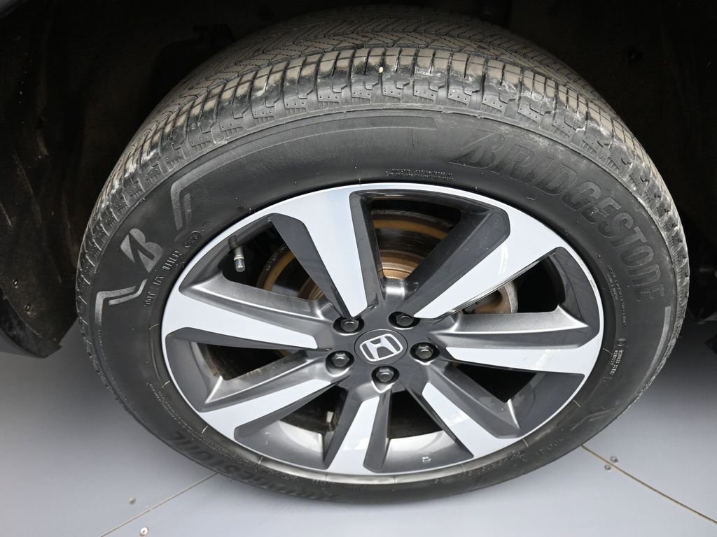 Certified 2023 Honda Pilot Touring image 12