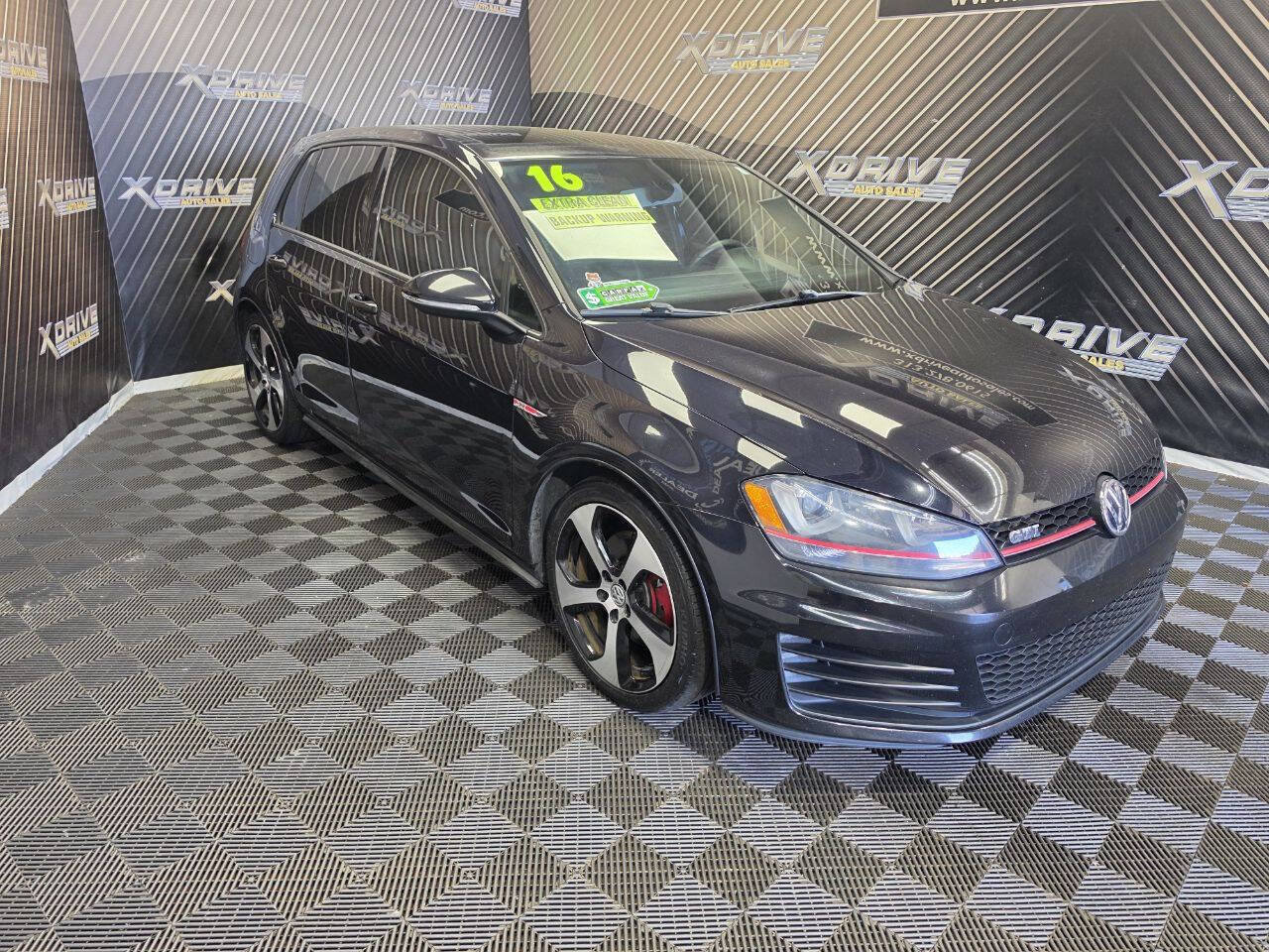 Used 2016 Volkswagen GTI SE FWD image 5