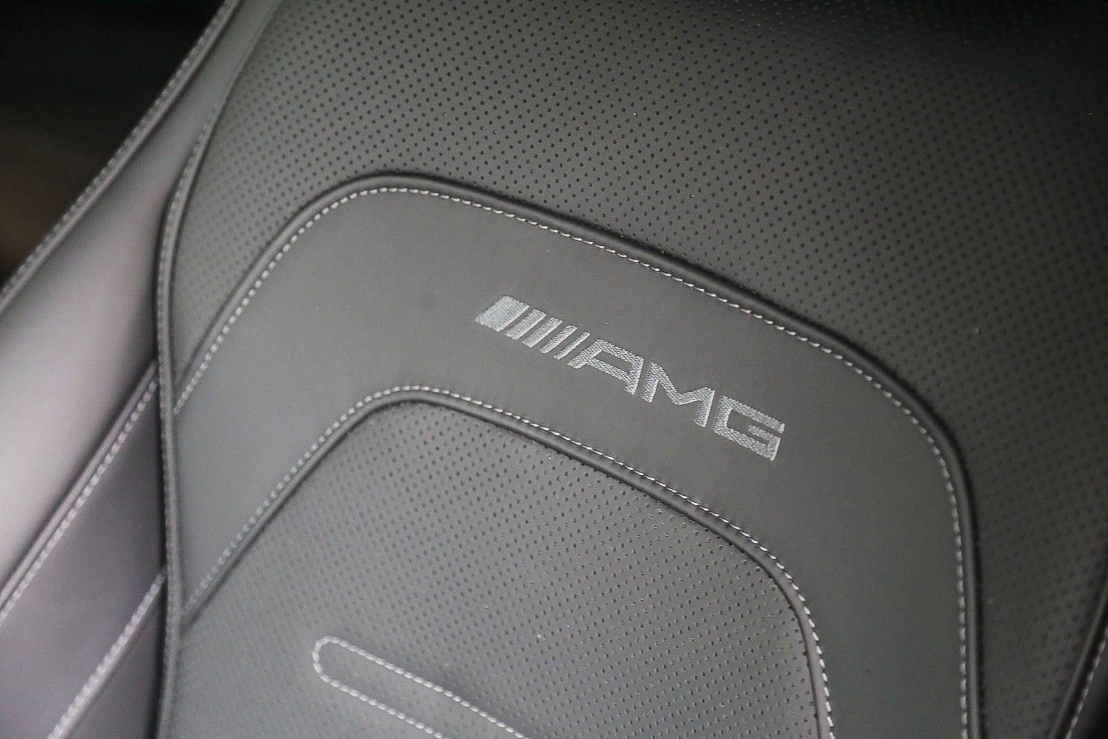 Certified 2025 Mercedes-Benz E 53 AMG e 4MATIC Sedan w/ Driver Assistance Package image 23