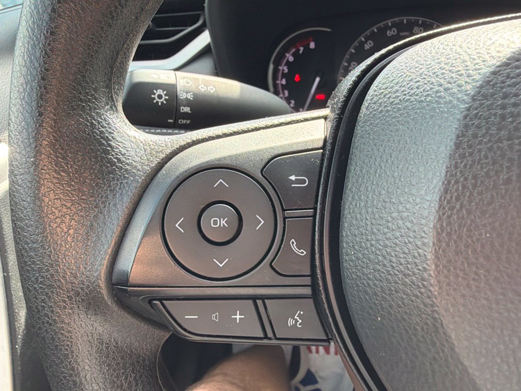 Used 2024 Toyota RAV4 LE FWD image 30