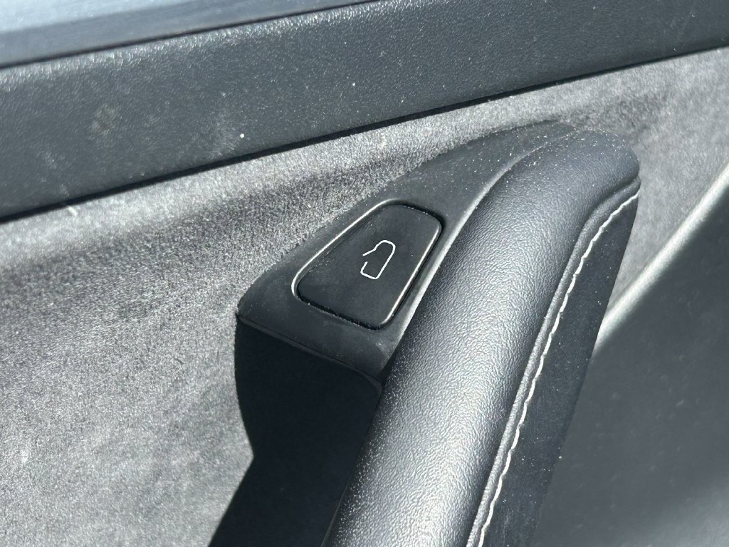 Used 2023 Tesla Model 3 Standard Range RWD image 22