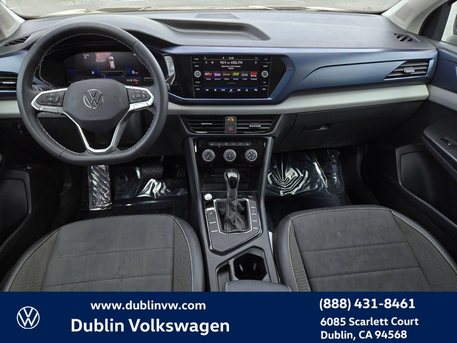 Certified 2023 Volkswagen Taos SE w/ Panoramic Sunroof Package FWD image 14