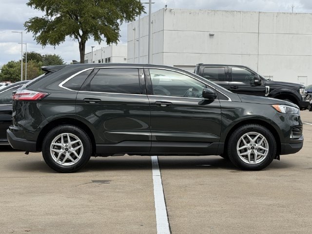 Used 2024 Ford Edge SEL w/ Convenience Package AWD/4WD image 3