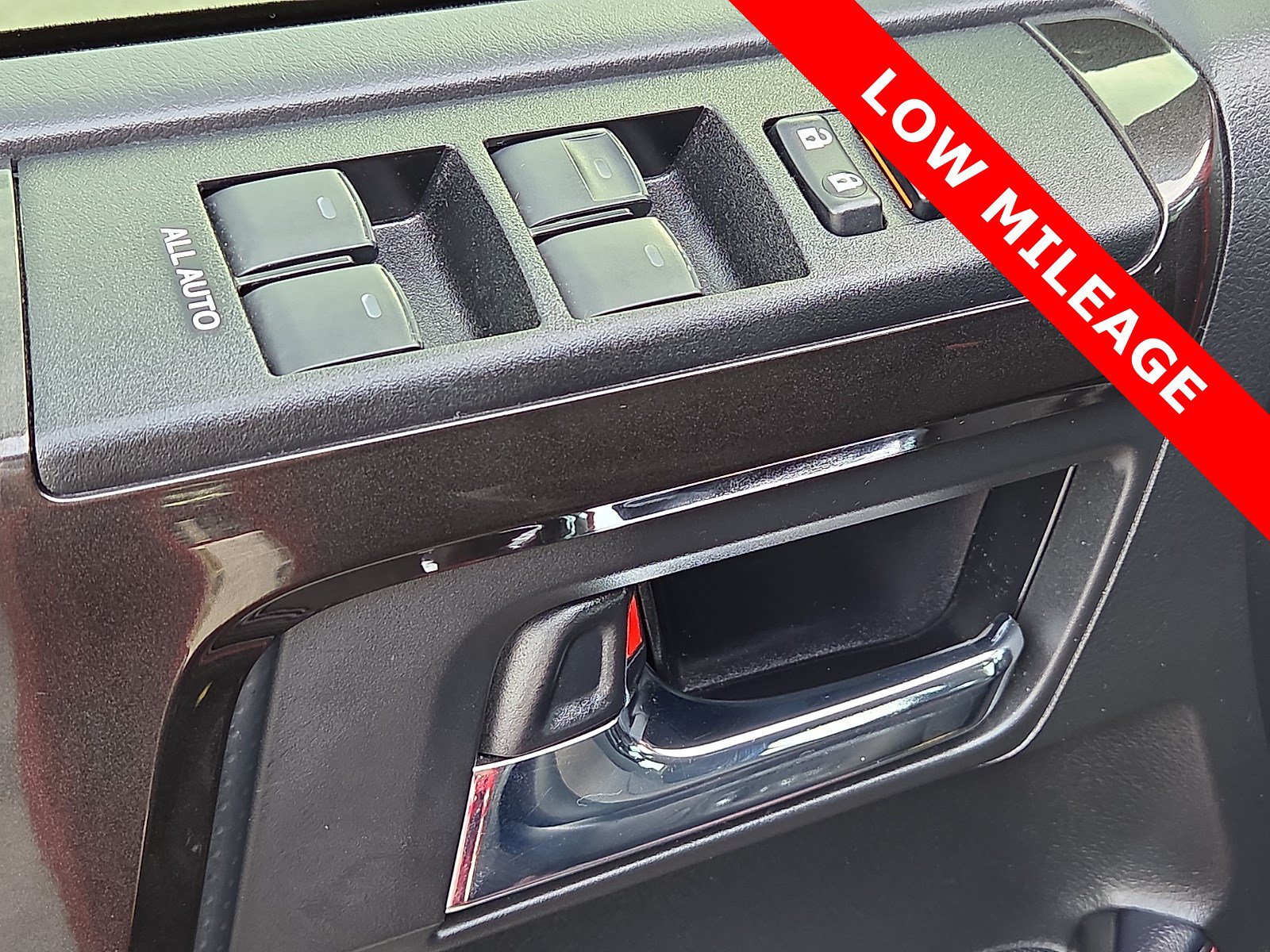 Used 2024 Toyota 4Runner TRD Off-Road AWD/4WD image 13