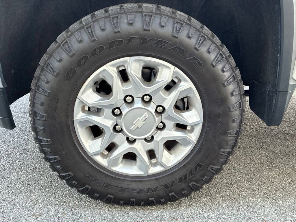 Used 2020 Chevrolet Silverado 2500 LT w/ All Star Edition AWD/4WD image 35