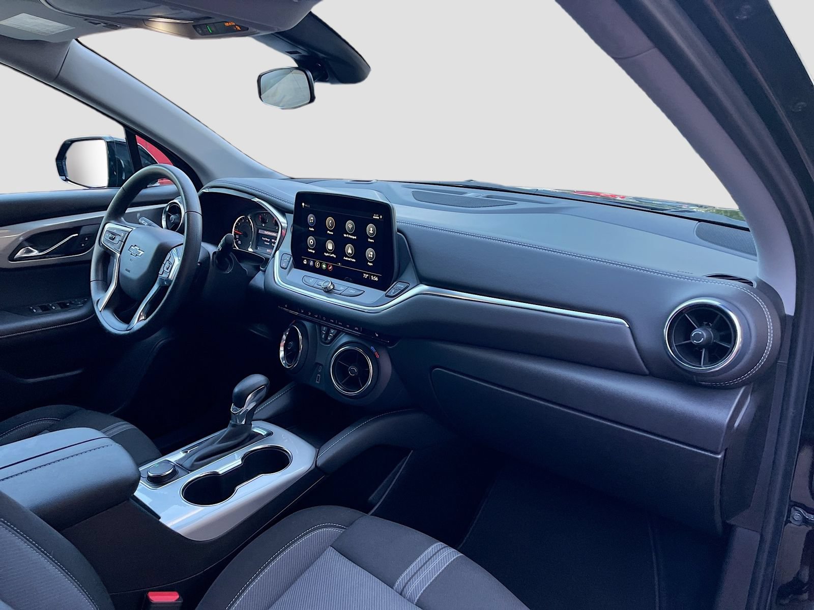 Used 2025 Chevrolet Blazer LT FWD image 27