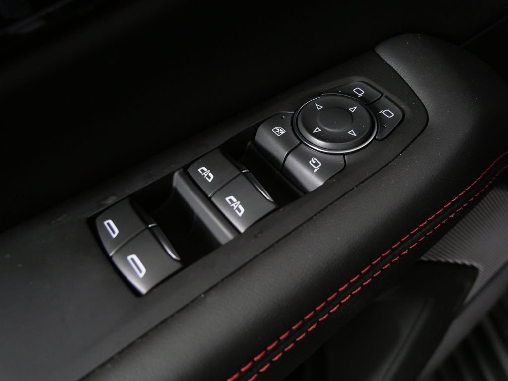 Used 2026 GMC Yukon AT4 Ultimate AWD/4WD image 14