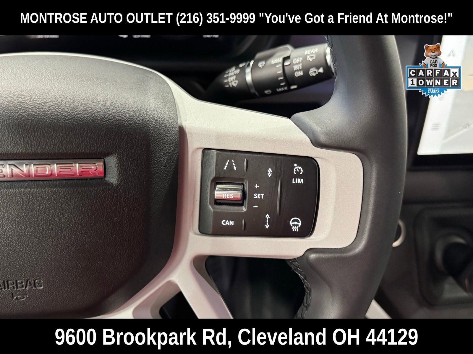 Used 2025 Land Rover Defender 90 X-Dynamic SE image 19