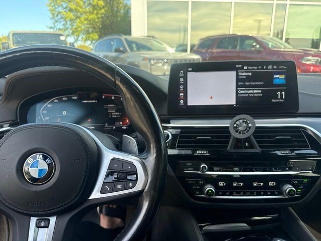 Used 2021 BMW M550i xDrive AWD/4WD image 6