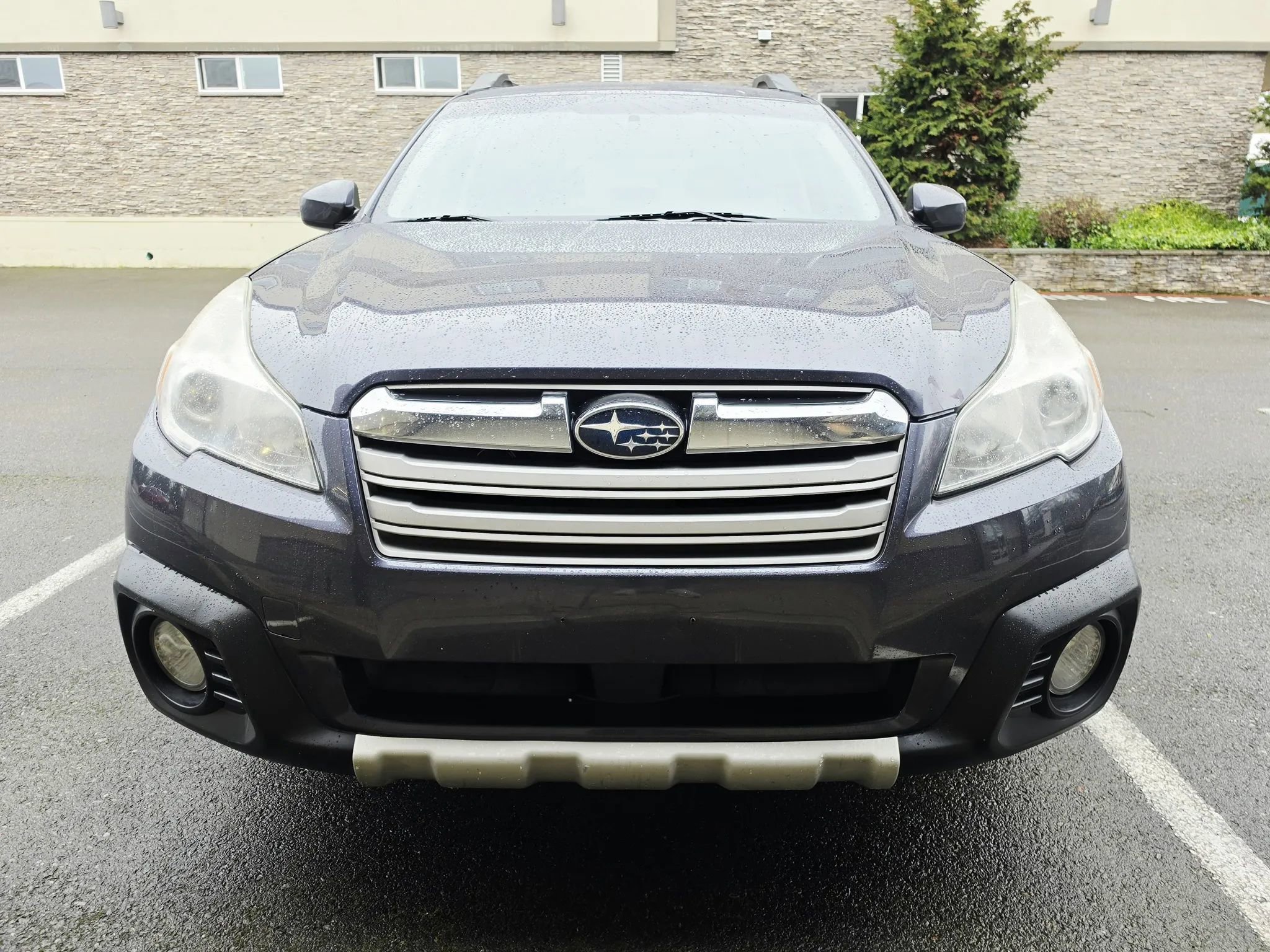 Used 2013 Subaru Outback 3.6R Limited w/ Moonroof Pkg AWD/4WD image 8