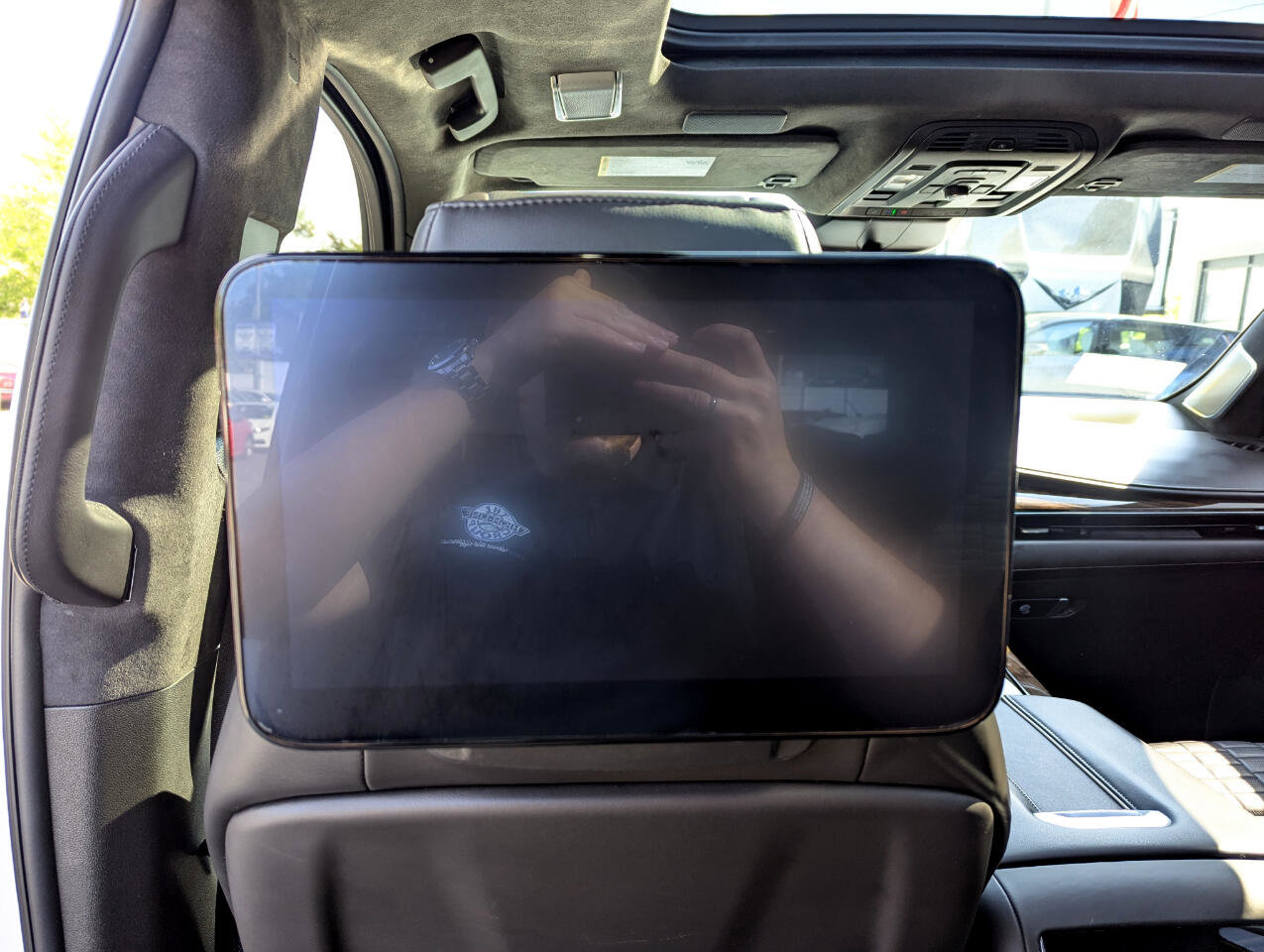 Used 2022 Cadillac Escalade ESV Sport Platinum image 44